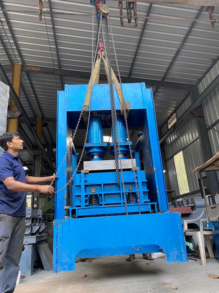 Hydraulic Press - Image 3