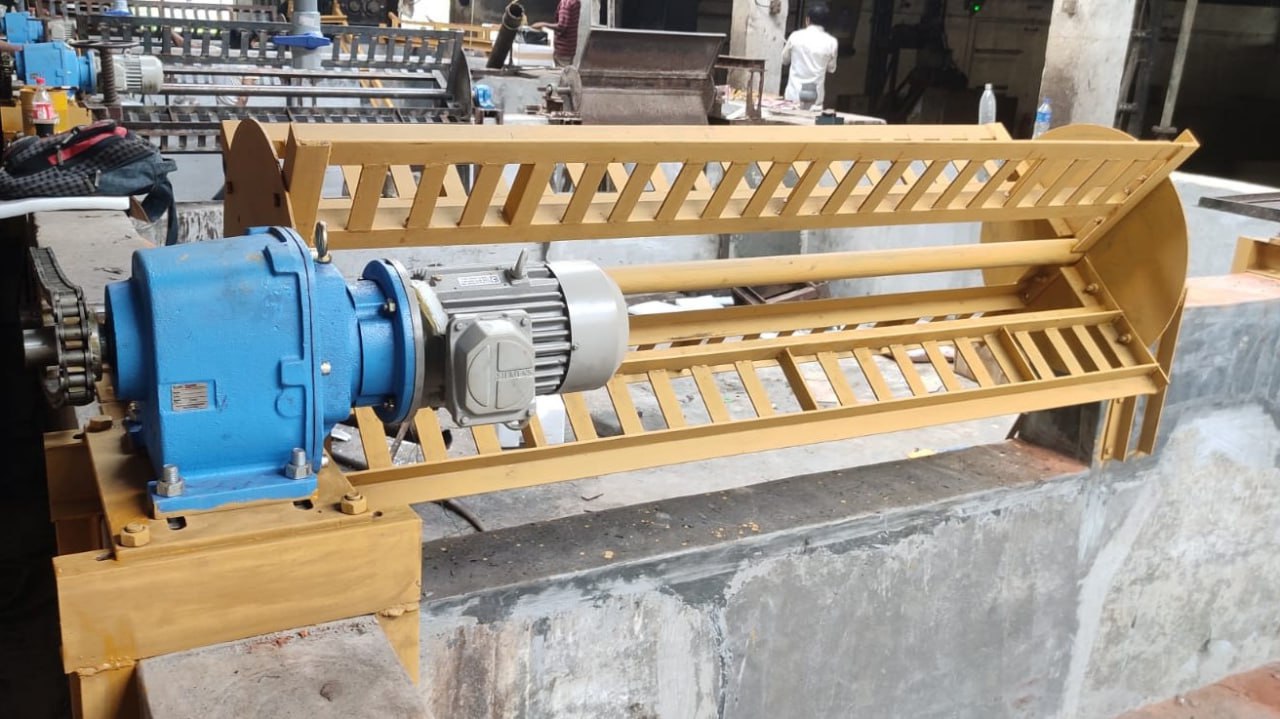 Paddle Stringer - Image 1